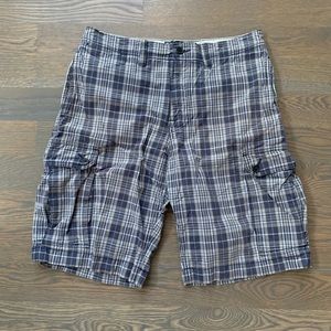 American Eagle Plaid Cargo Shorts - 32